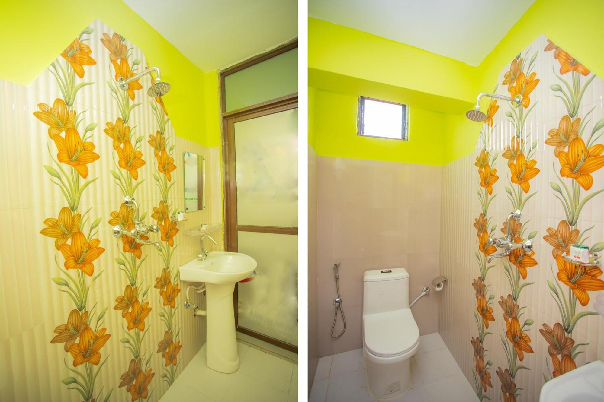 Oyo 589 Hotel Trimurti カトマンズ エクステリア 写真